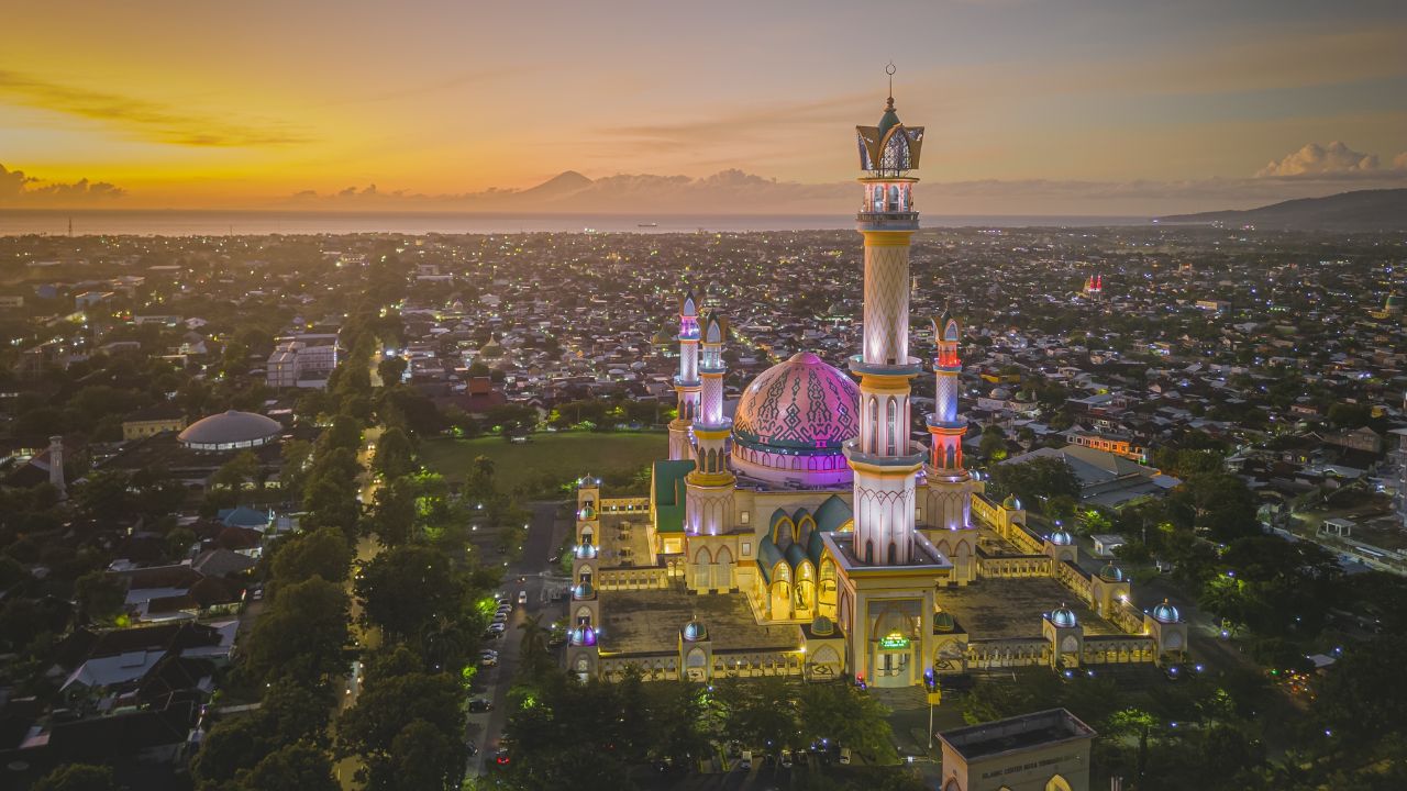 Wisata Religi Lombok - Islamic Center NTB - Hubbul Wathan Great Mosque